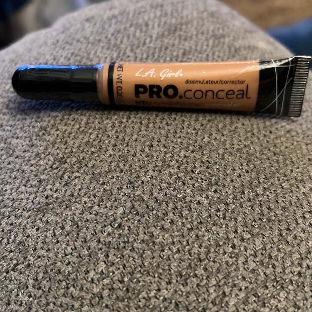 L.A. Girls Concealer